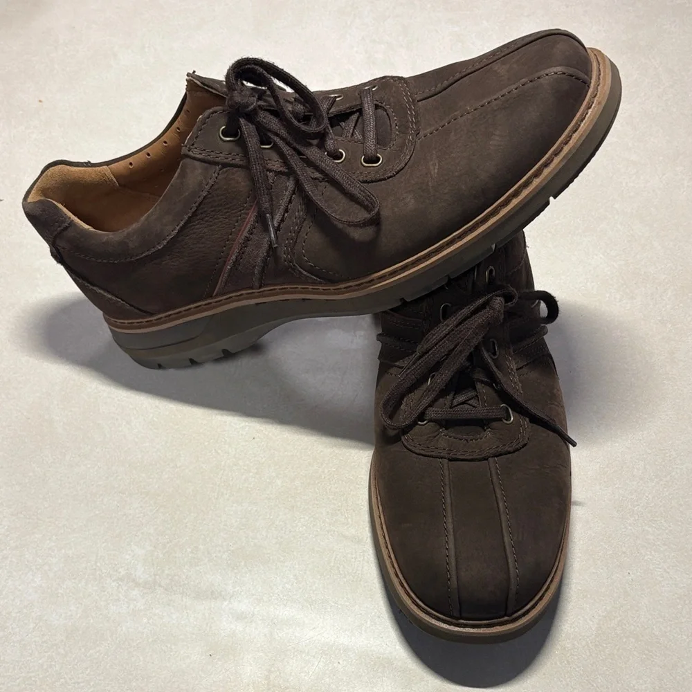 Clarks Dark Brown Leather Oxfords